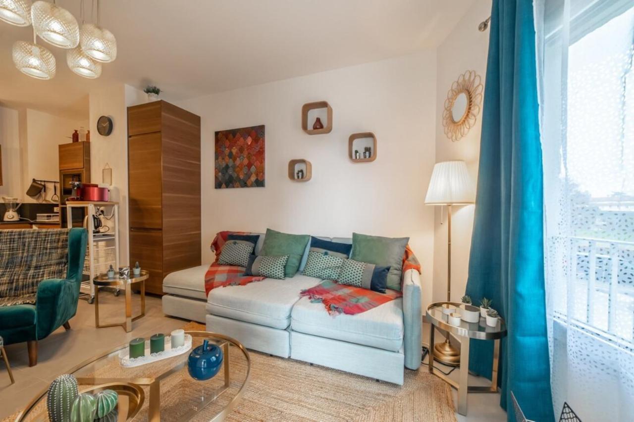 אנסי Bonheur En Ville Furnished Flat מראה חיצוני תמונה
